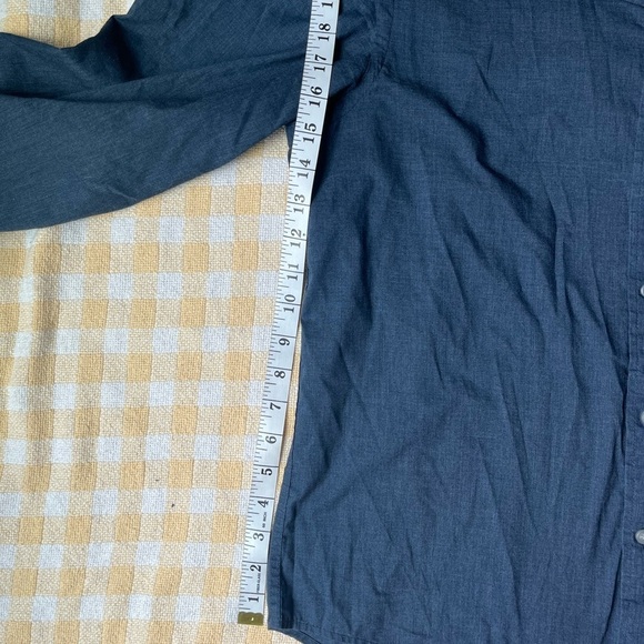 Old Navy Slim Fit Denim Button Down - Picture 4 of 7